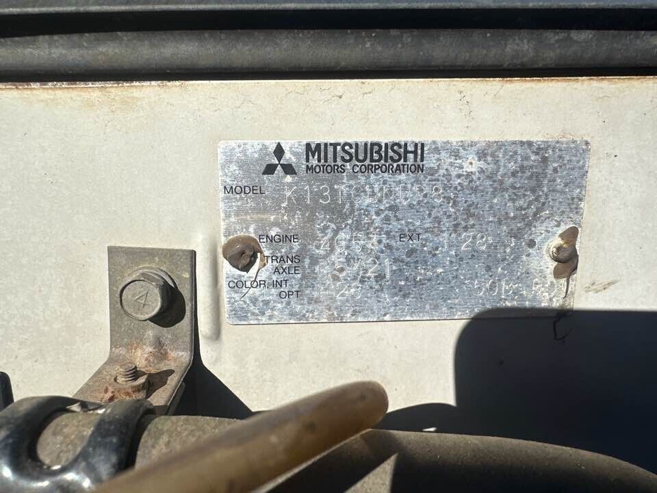 1992 Mitsubishi Triton Accelerator pedal #B283