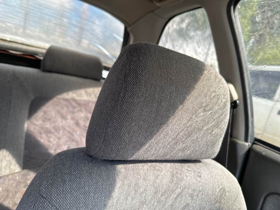 1992 Honda Integra LH Passengers Front Head Rest #B196