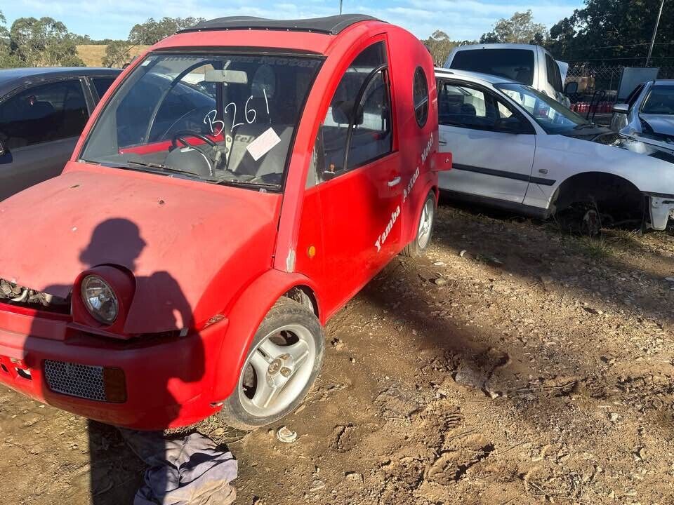 1994 Nissan S-Cargo Trailing Arm LH Passengers Rear #B261