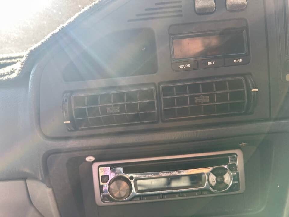 1994 Ford Ed Falcon Aircon Vents Front CENTRE #B195