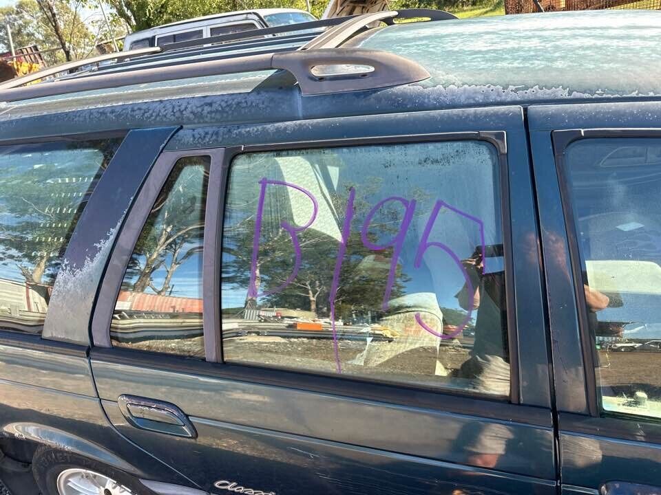 1994 Ford Ed Falcon RH Drivers rear Window Glass #B195