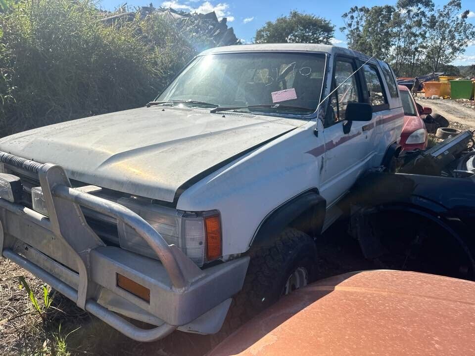 1989 Toyota 4Runner Aircon Vents Front CENTRE #B276