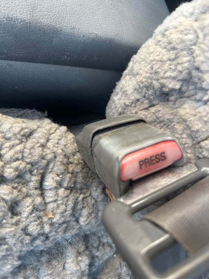 1990 Toyota 4Runner Seat Belt Stalk LH Front #B279