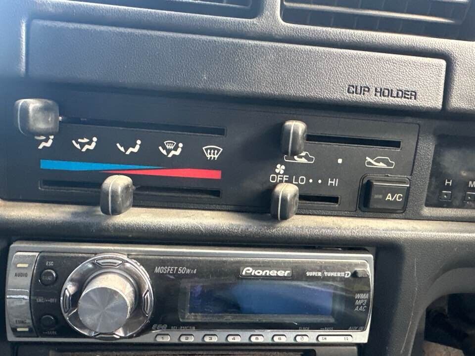 1990 Toyota 4Runner AC Controls #B279