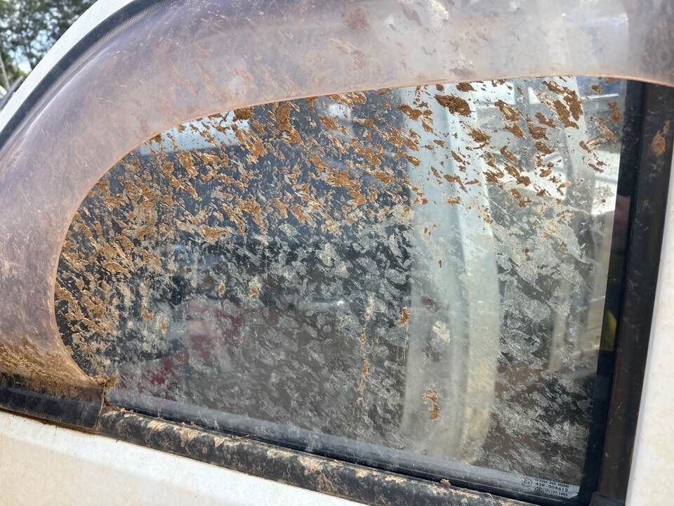 2007 Mazda Bt-50 LH Passengers Front Window Glass #B320