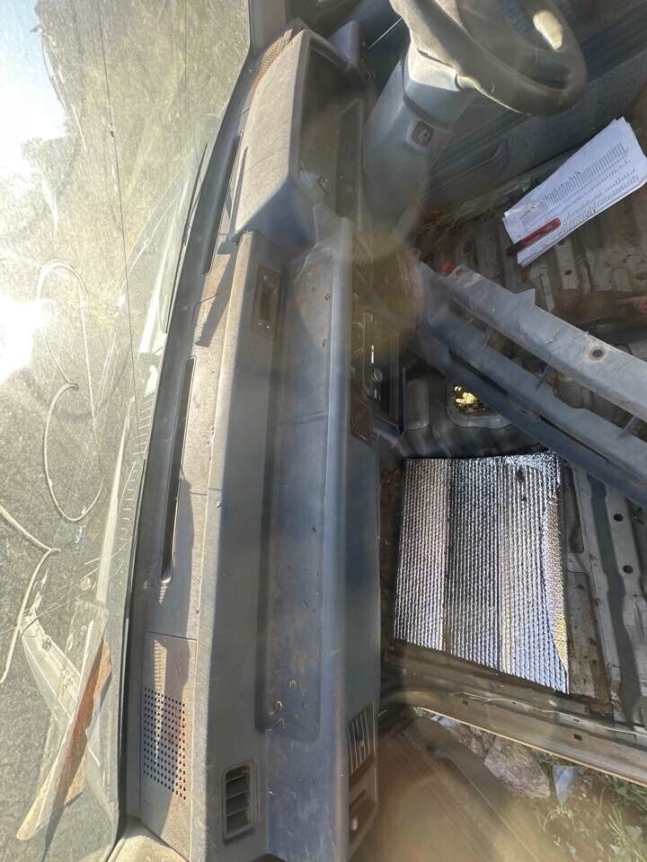 1992 Mitsubishi Triton  Dashboard (bare) #B283