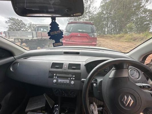 2007 Suzuki Swift Dashboard (bare) #B228