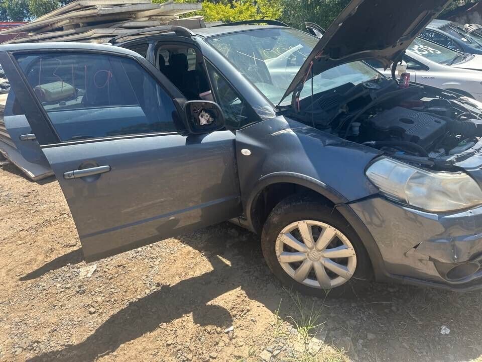 2007 Suzuki Sx4 Centre Dash Facia #B119