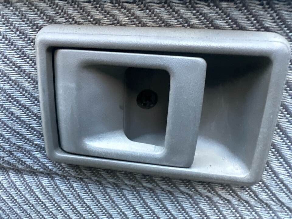1990 Toyota 4Runner LH Passengers Side Rear Inner Door Handle #B279