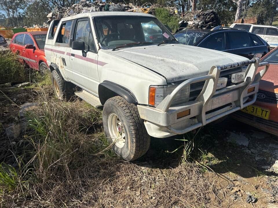 1989 Toyota 4Runner Steering Column Shroud #B276