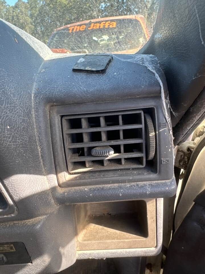 1989 Toyota 4Runner Aircon Vents Front Right #B276