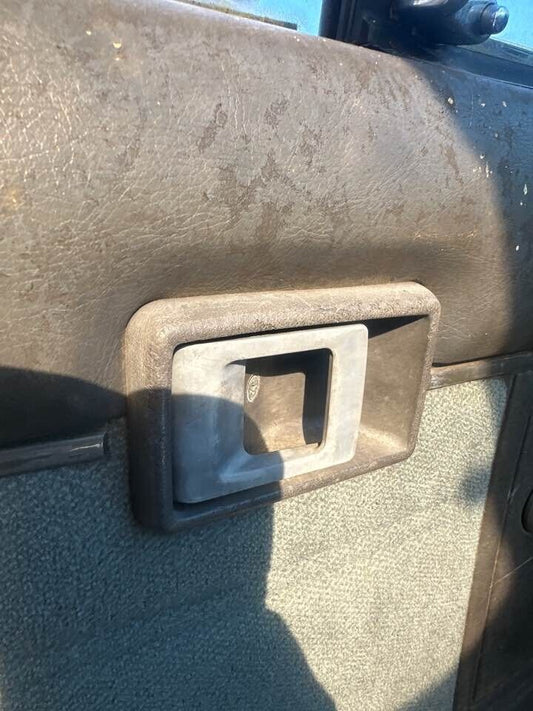 1989 Toyota 4Runner LH Passengers Side Front Inner Door Handle #B276