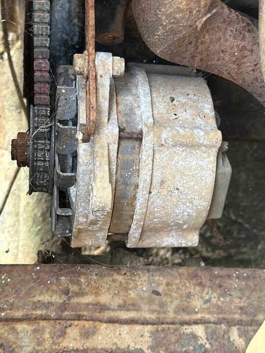 1974 Land-Rover 109 Alternator #B317