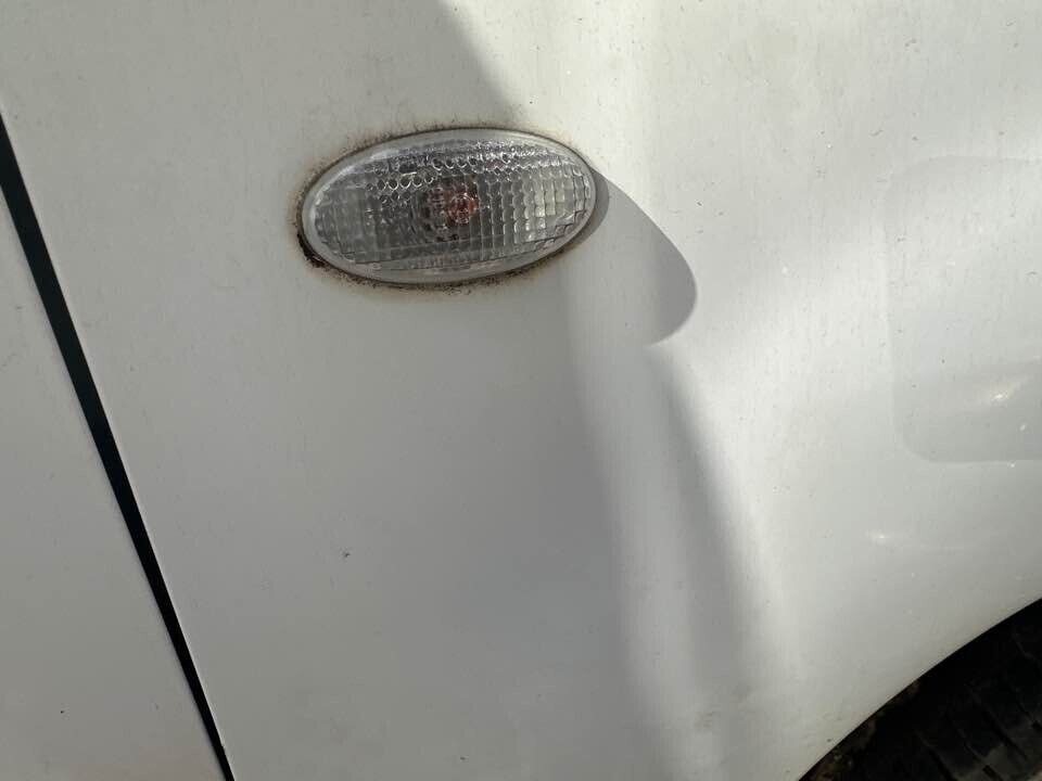 2007 Mazda Bt-50 Rh Driver Front Guard Repeater/blinker #B320