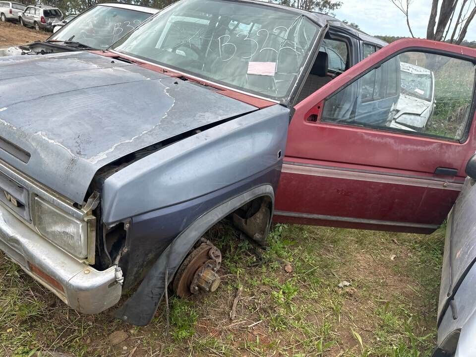 1993 Nissan Pathfinder Tail Gate Wiper Motor #B322