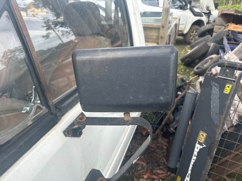 1990 Holden Tf Rodeo LH passenger Mirror (Manual) #B132