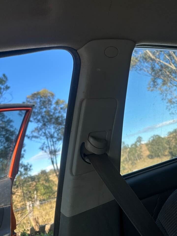 2007 Kia Rio Centre RH Inner Pillar Trim #B357