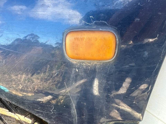 1993 Daihatsu Charade Left LH Passengers Guard Repeater/Blinker #B340