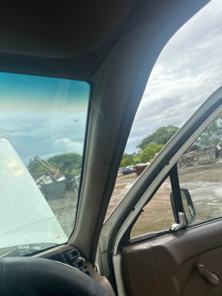 1990 Holden Tf Rodeo Windscreen RH Inner Pillar Trim #B132