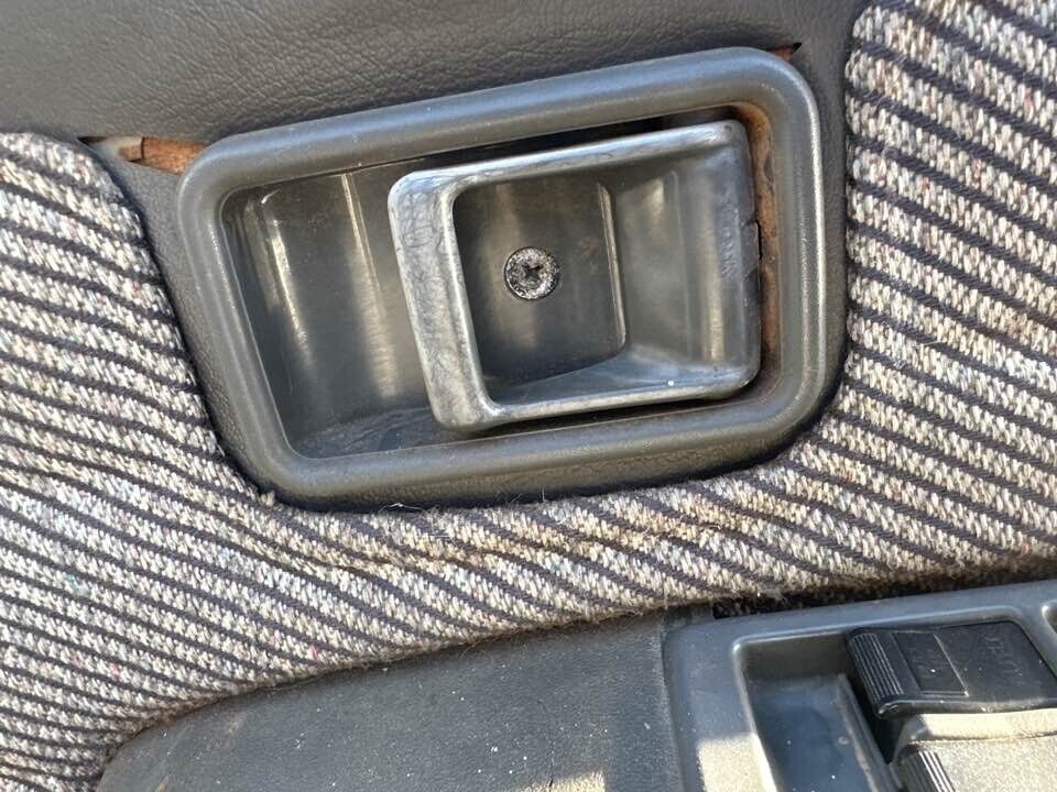 1993 Ford Raider RH Drivers Front Inner Door Handle #B278