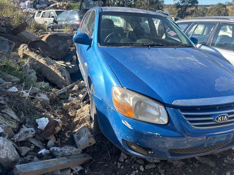 2007 Kia Cerato Bonnet Latch #B272