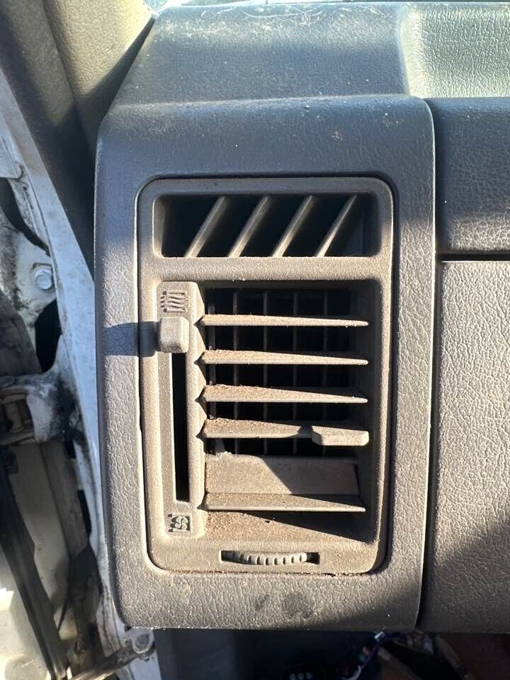 1993 Ford Raider Aircon Vents Front Left #B278