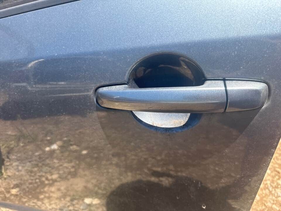 2007 Suzuki Sx4 Outer Door Handle LH Passengers Front #B119