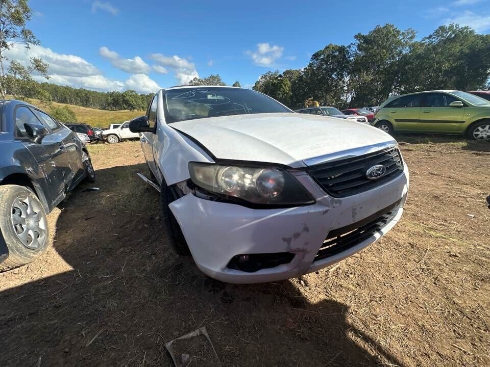 2008 Ford Fg Falcon Operators Manual & Case #B227