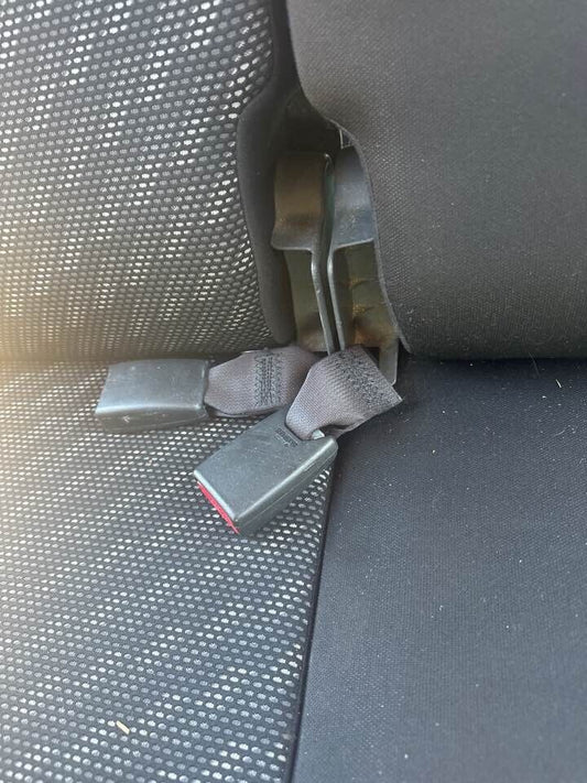 2007 Suzuki Sx4 Seat Belt Stalk Centre Rear #B119
