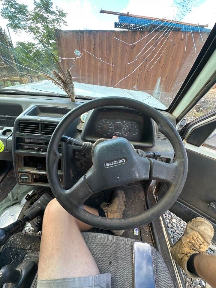 1992 Suzuki Vitara Steering Wheel #B197