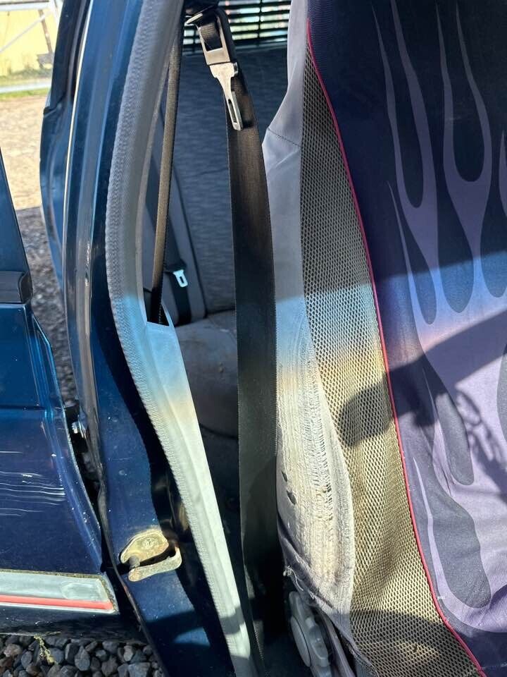 1994 Ford Ed Falcon RH Drivers Front Seat Belt #B195