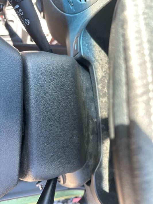 2007 Kia Rio Steering Column Shroud #B209