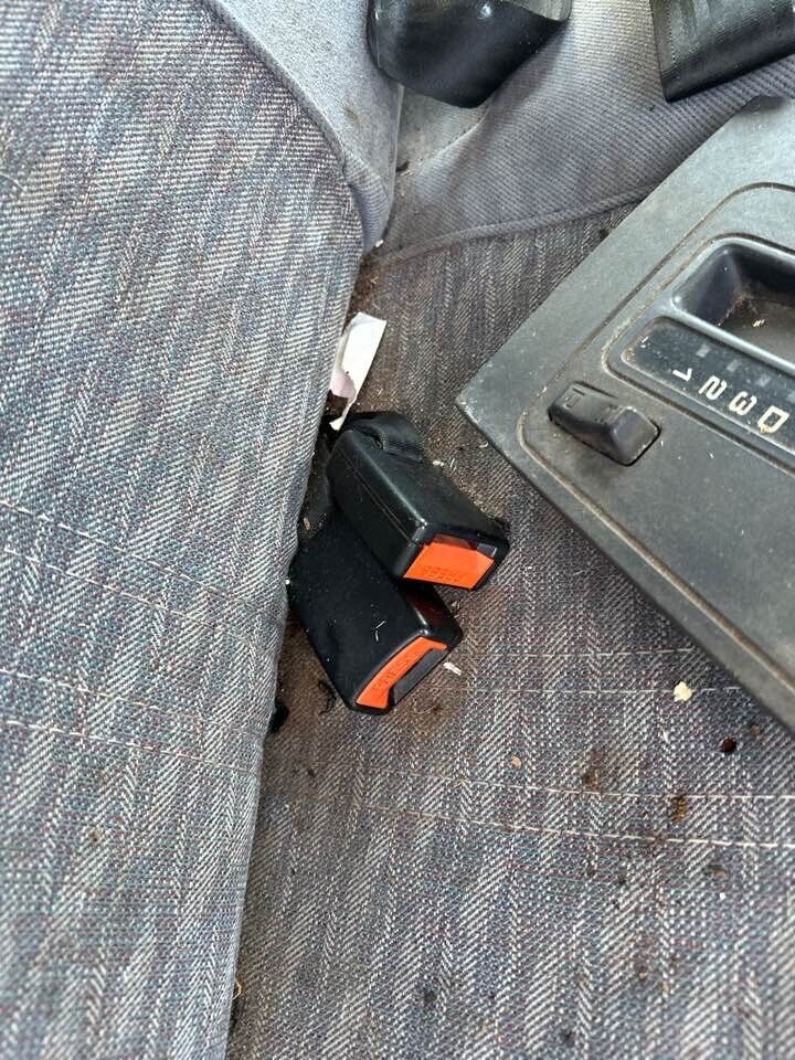 1994 Ford Ed Falcon Seat Belt Stalk RH Rear #B195