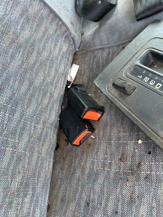 1994 Ford Ed Falcon Seat Belt Stalk RH Rear #B195