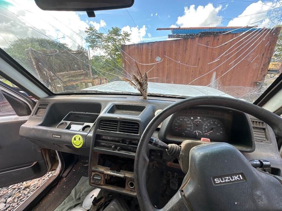 1992 Suzuki Vitara Dashboard (bare) #B197