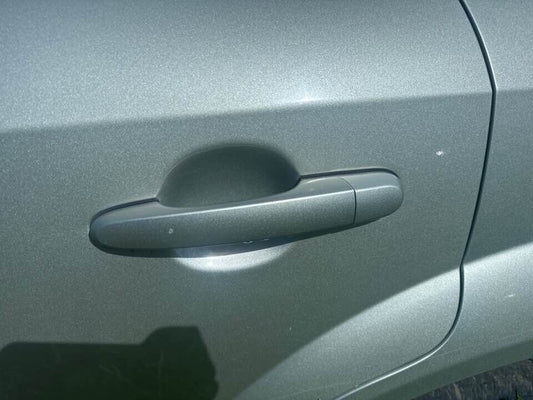 2007 Hyundai Tucson Outer Door Handle LH Passengers Rear #B140