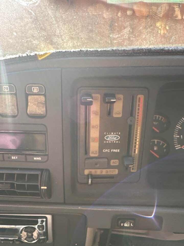 1994 Ford Ed Falcon AC Controls #B195