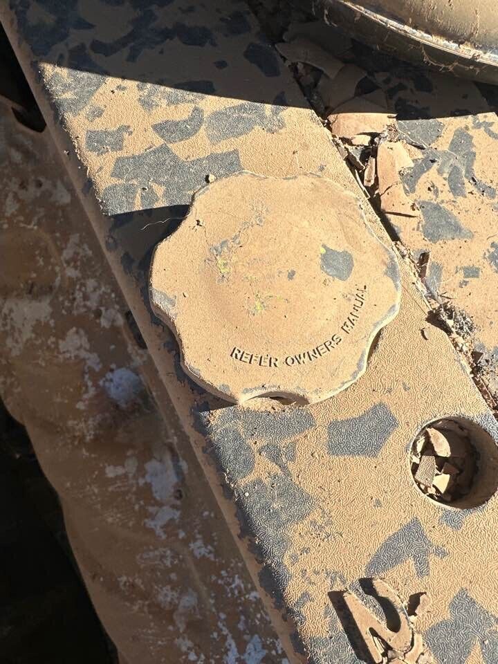 2008 Ford Ba Falcon Ute Oil Cap #B294