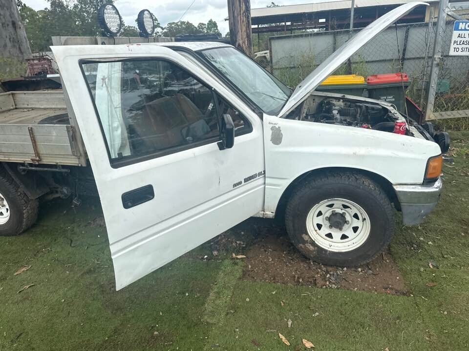 1990 Holden Tf Rodeo RH Drivers Front Door Trim #B132