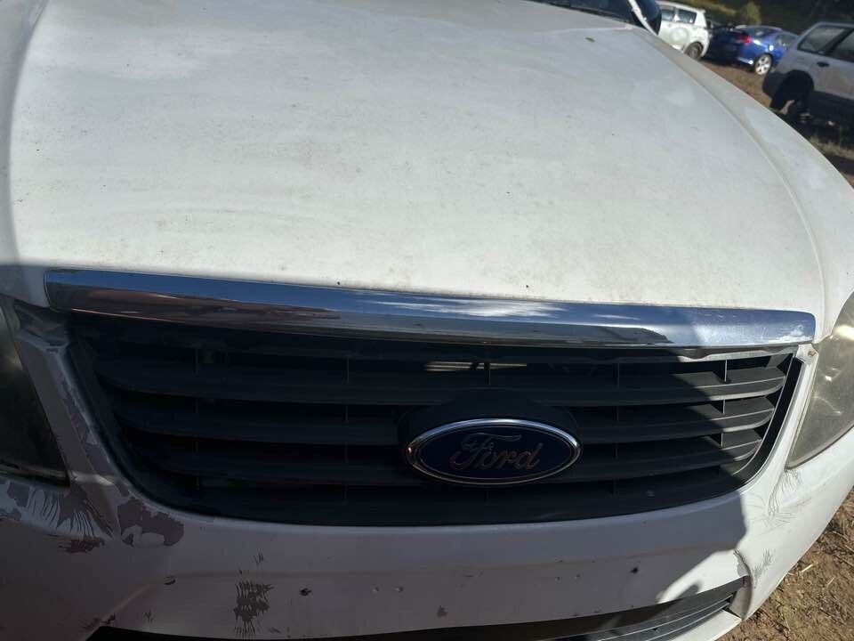 2008 Ford Fg Falcon Front Grill #B227