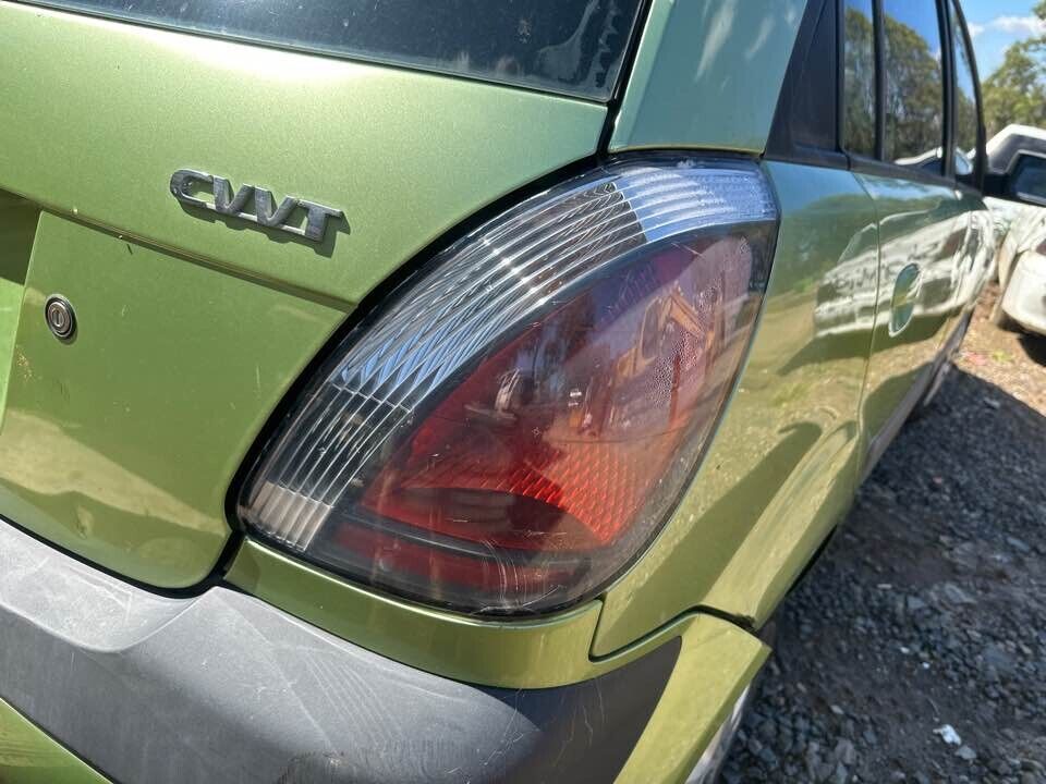 2007 Kia Rio RH Drivers Right Taillight #B209