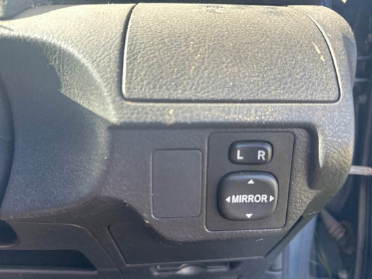 2007 Toyota Yaris Electric Mirror Switch #B145