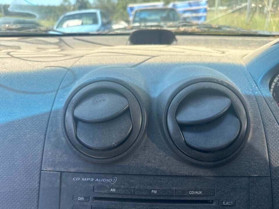 2008 Holden Barina Aircon Vents Front CENTRE #B152