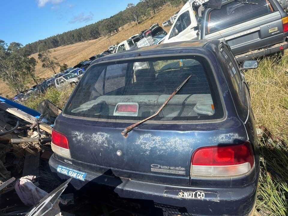 1993 Daihatsu Charade LH Tailgate Hinge #B340