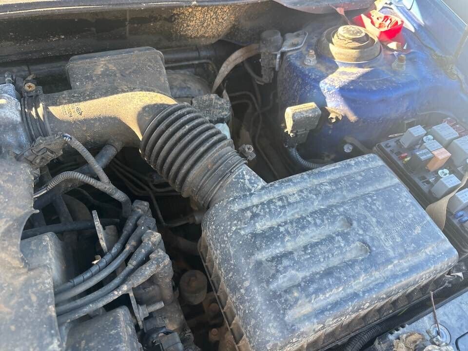 2007 Kia Cerato Air Cleaner Box & Pipe #B272