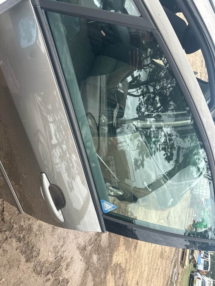 2007 Peugeot 407 LH Passengers Front Window Glass #B137