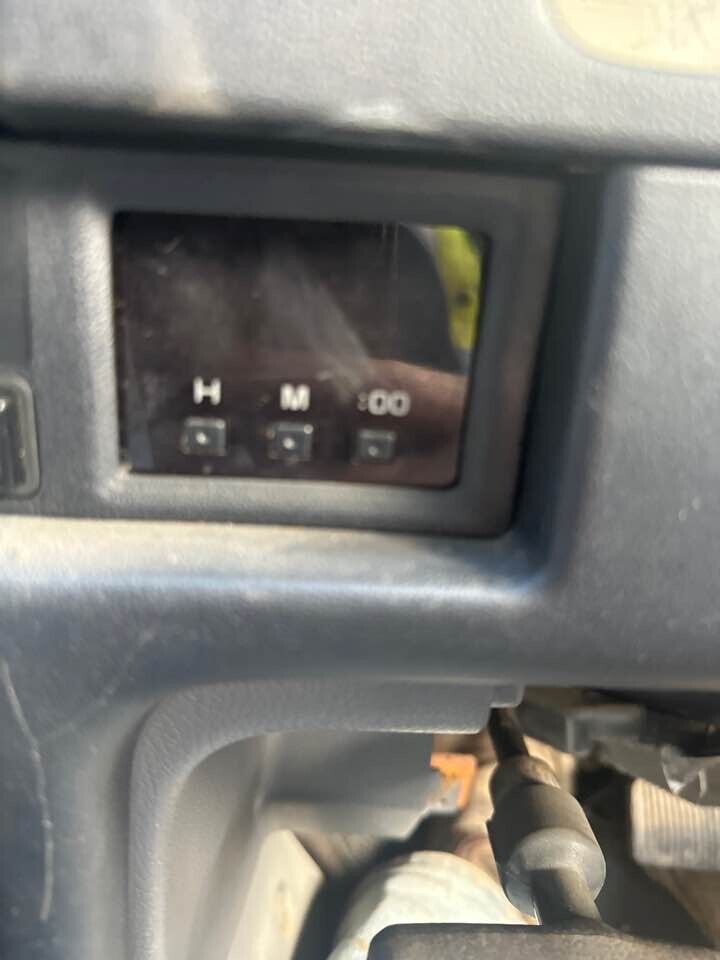 1990 Toyota 4Runner Interior Clock #B279