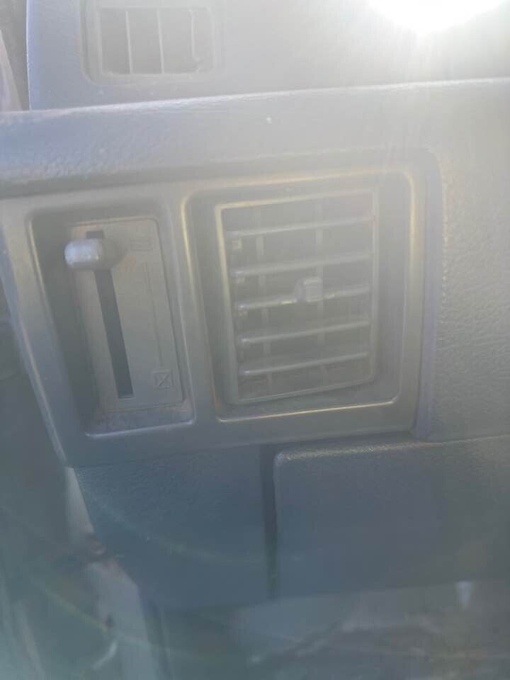 1992 Mitsubishi Triton  Aircon Vents Front Left #B283