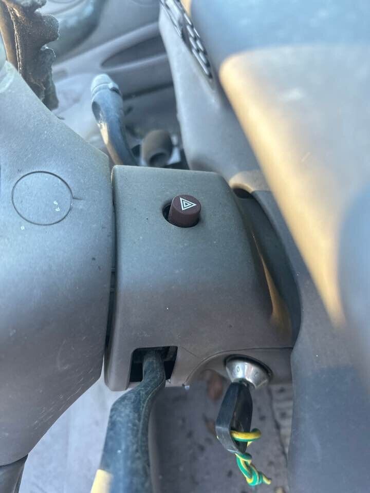 1995 Ford Ef Fairmont Steering Column Shroud #B237