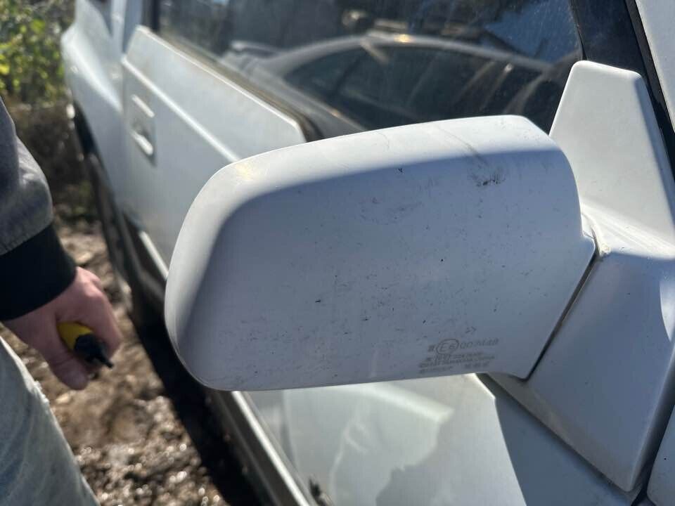 1989 Suzuki Vitara RH Drivers Mirror (Electric) #B268